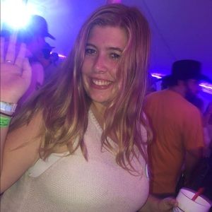 Meet your Posher, Kayley